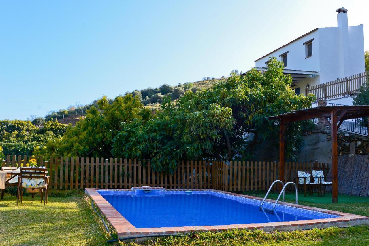 הוילה Casa Entre Nerja Y פריחיליאנה מראה חיצוני תמונה