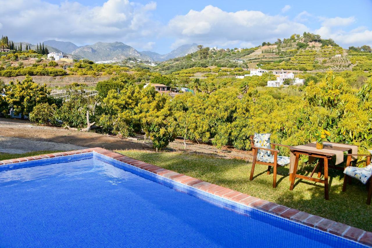 הוילה Casa Entre Nerja Y פריחיליאנה מראה חיצוני תמונה