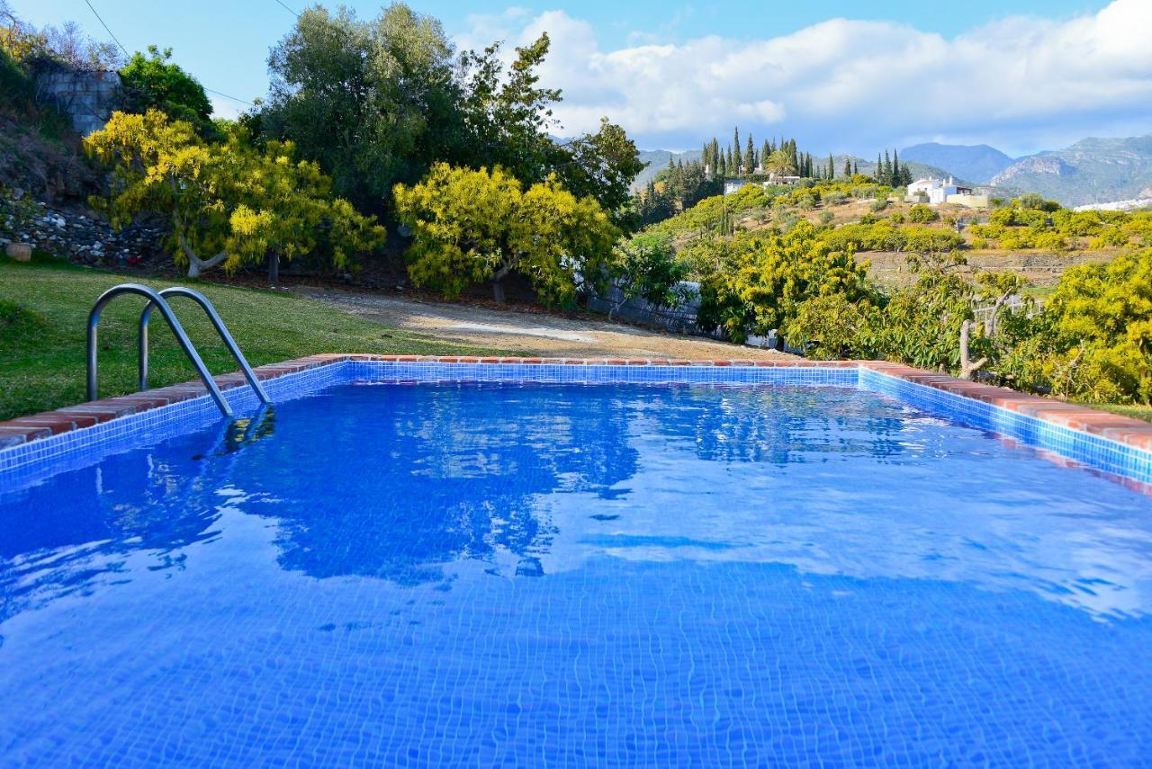 הוילה Casa Entre Nerja Y פריחיליאנה מראה חיצוני תמונה